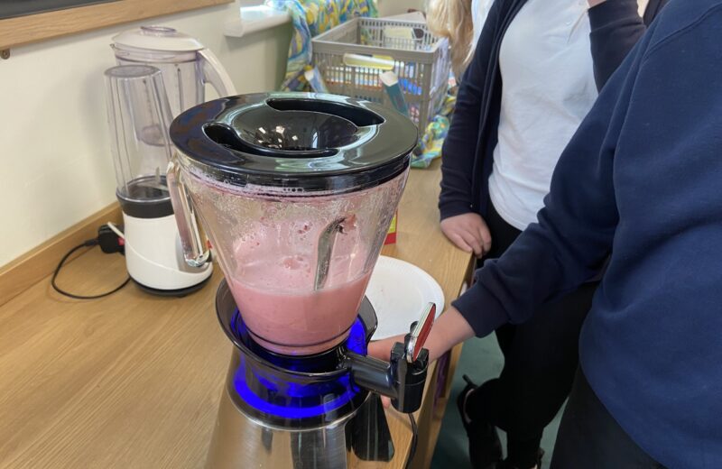 6H DT Smoothie making