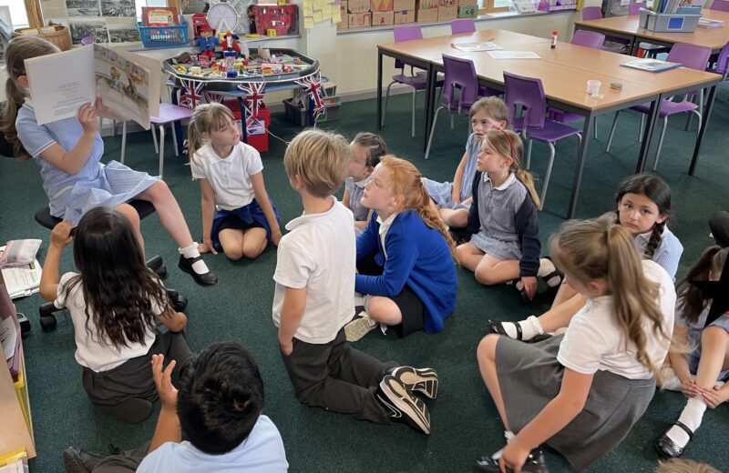 2WB enjoying peer storytelling