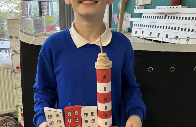 6B complete their DT woodwork project