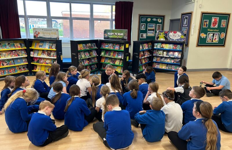 4/5WH Visit the Book Fayre
