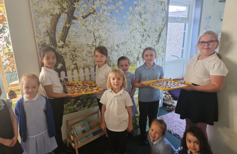 F2 and Year 3/4 spreading the love ❤️