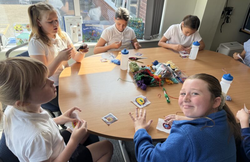 Tapestry with Y5/6D