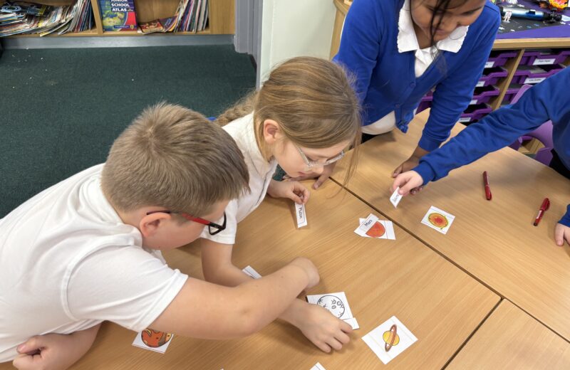 4/5WH French – Planets