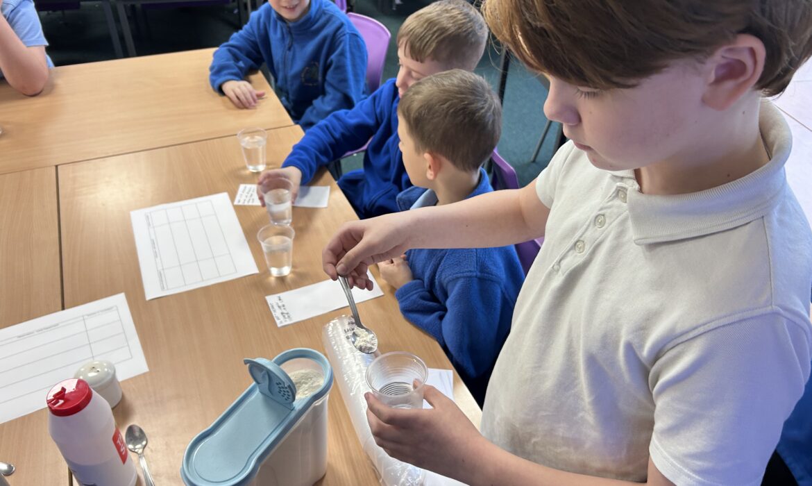 Science in 4/5WH – Soluble and Insoluble.