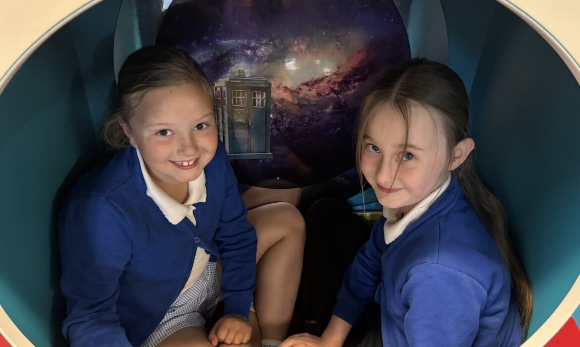 4/5WH Library Visit